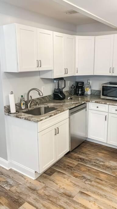 Cozy Modern Apt In The Heart Of Fells Point! Baltimore Eksteriør billede