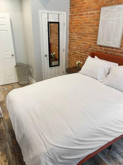 Cozy Modern Apt In The Heart Of Fells Point! Baltimore Eksteriør billede