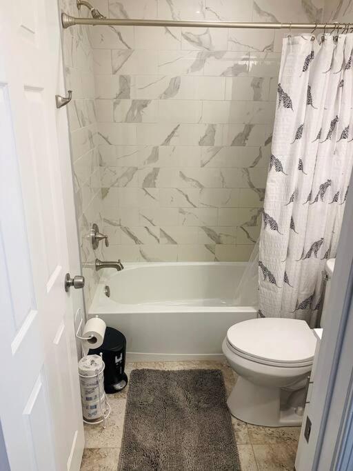 Cozy Modern Apt In The Heart Of Fells Point! Baltimore Eksteriør billede